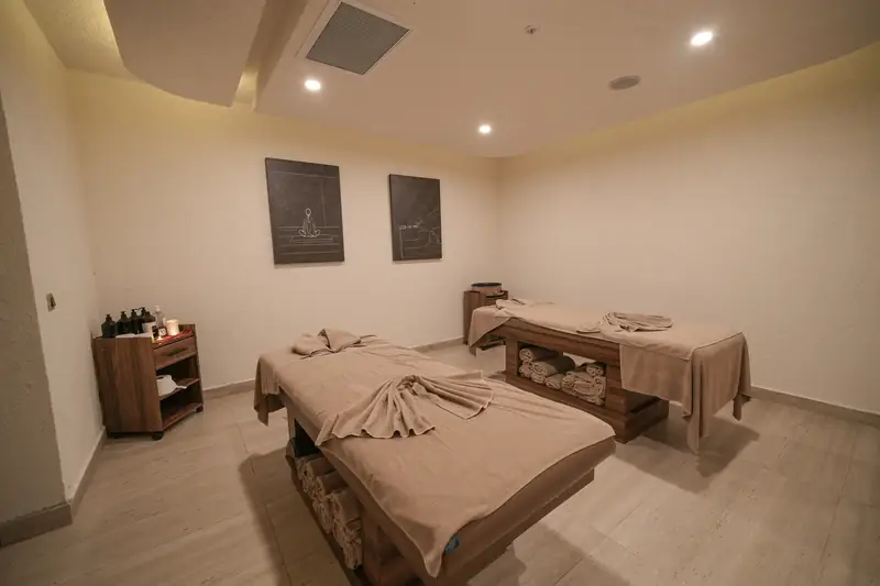 Double treatment room for the Couples Package